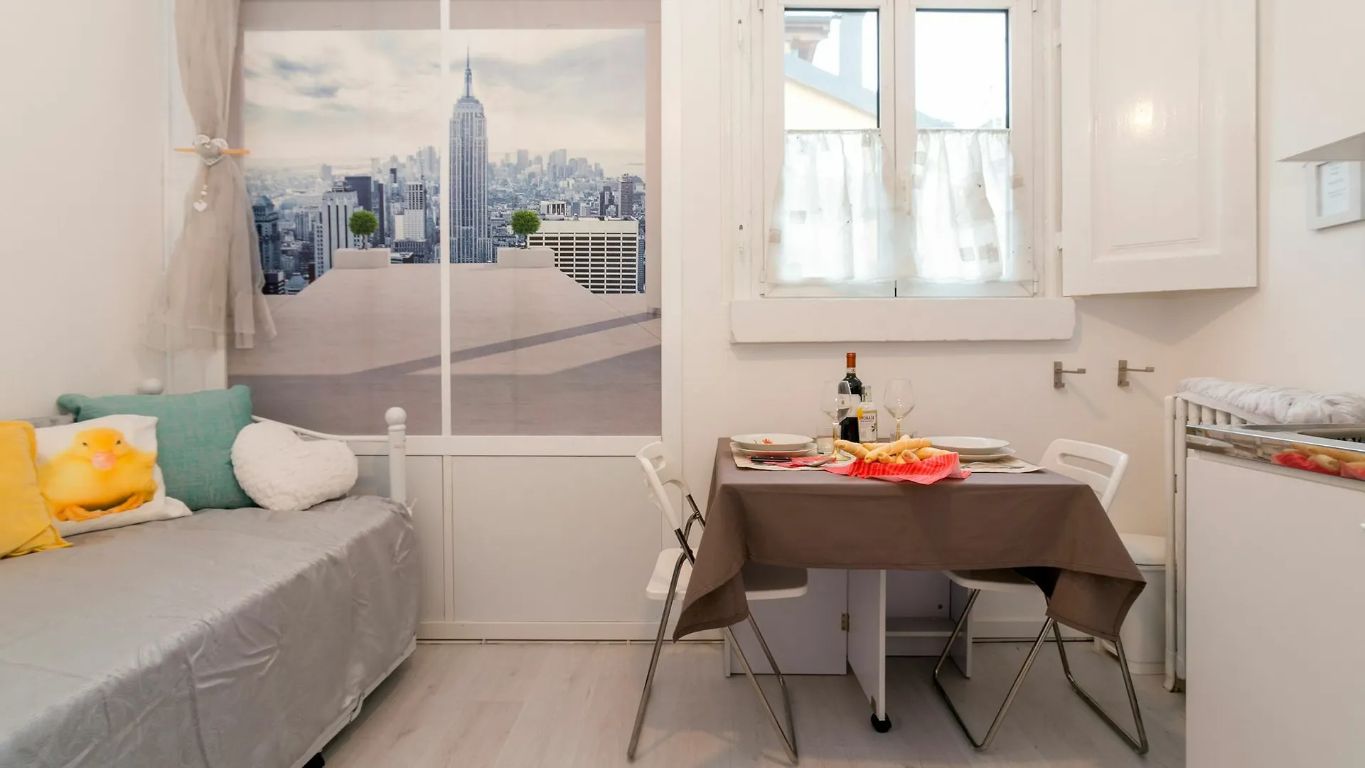 Notami - Commenda White Studio Apartment Milan
